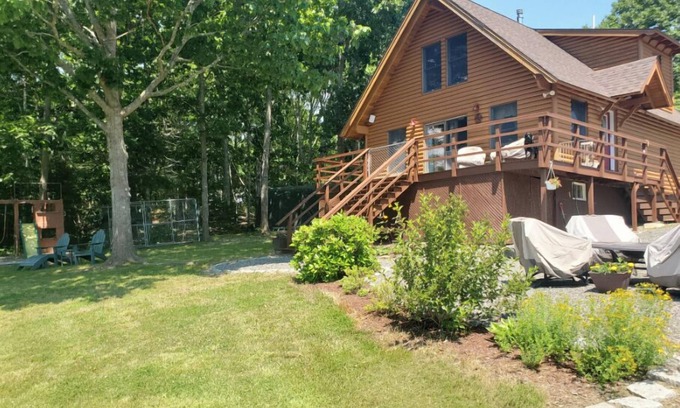 Ellsworth Cabin | Great cabin on a tidal river, just minutes from Acadia National Park.