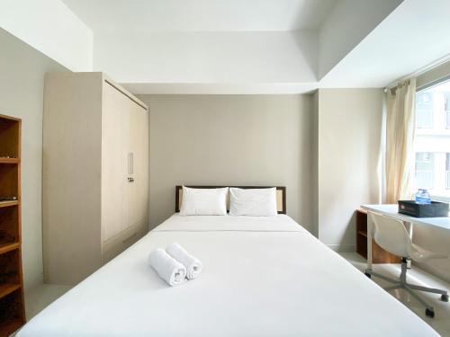 Duren Sawit Apartment | Great Choice Studio Apartment Gateway Park LRT City Jatibening By Travelio