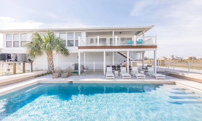 Gulf Shores House | Great Family Getaway With A PRIVATE Pool!