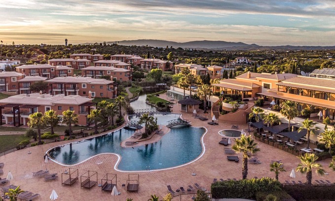 Mato Serrao House | Great family home in a resort with everything you need for a great vacation.