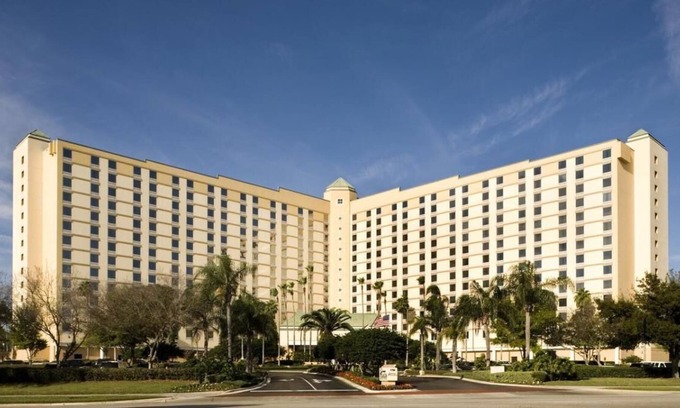 Florida Central Atlantic Coast House | Great Find! 2 Great Units for Families, Near Convention Center, Pool, Restaurant