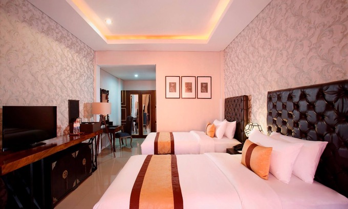 Petitenget Resort | Great location, 10 minutes walk to the beach