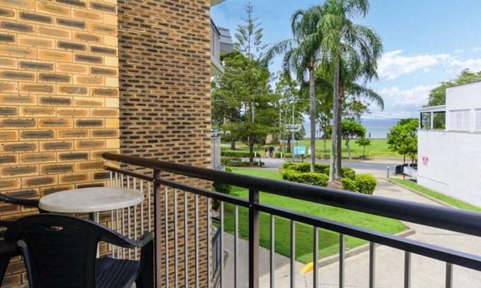 Bongaree Apartment | Great Location Close to Waterfront