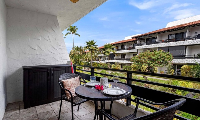 Kailua-Kona Condo | 🏖️Great Location | Close to Ocean | Central AC