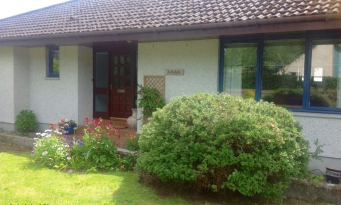 Fortrose House | Great location: golf, walking, sandy beach, viewing dolphins.