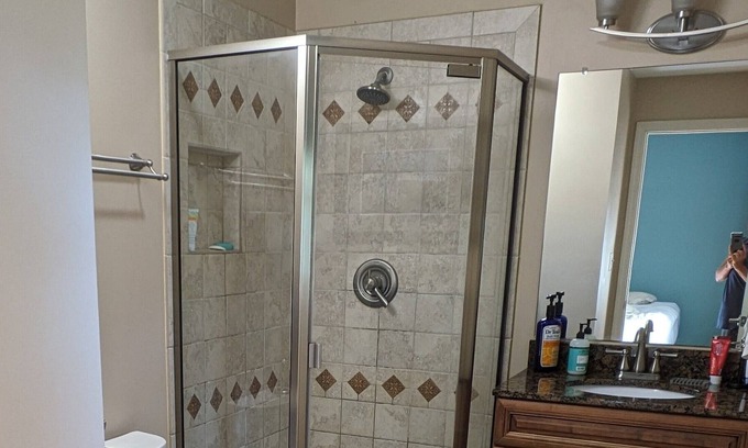 Saint Marys  Saint Joseph County House | Great location to enjoy Notre Dame, South Bend, Mishawaka area attractions.