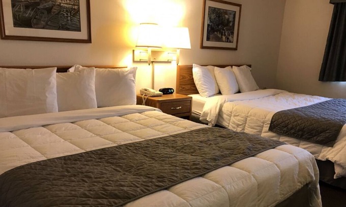 Thorp House | Great Relaxing Overnight Stay! 3 Pet-friendly Units, Free Parking, Pets Allowed