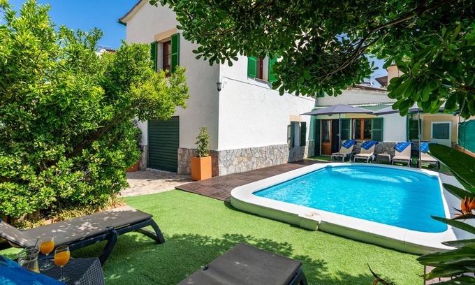 Soller House | Great townhouse with private pool and summer kitchen near the centre.