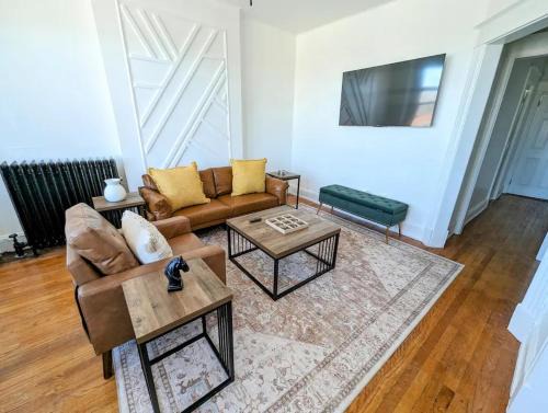 Seward Place Apartment | Great Value Unit in Union A11