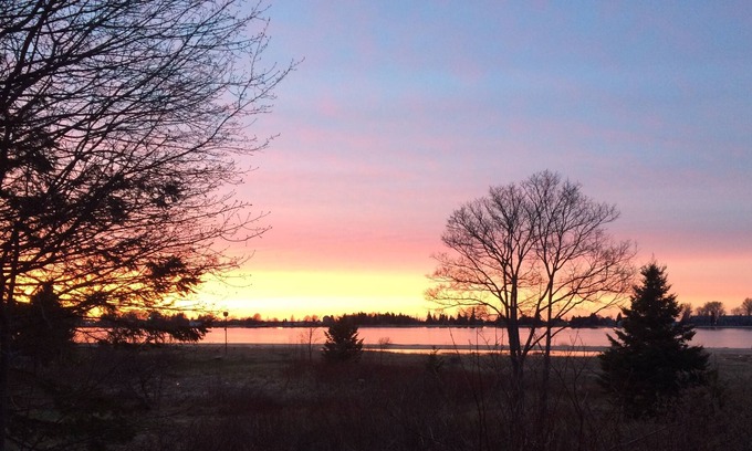Grand Marais Cabin | Great Views of the Bay and Lighthouse!!! (Open Four Seasons)