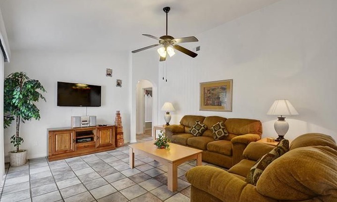 Greater Groves Villa | Greater Groves - Pool Home 4BD/3BA - Sleeps 8 - Gold - RGG408