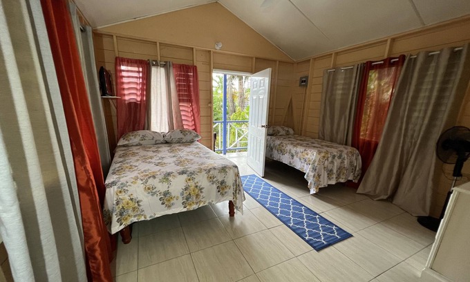 Negril House | Green Leaf Cabins 9C ktchn