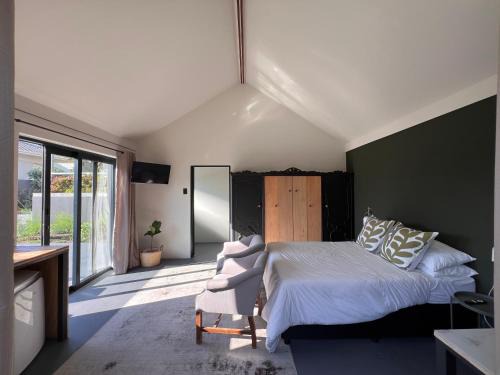 Port Elizabeth Apartment | GreenHouse CABIN