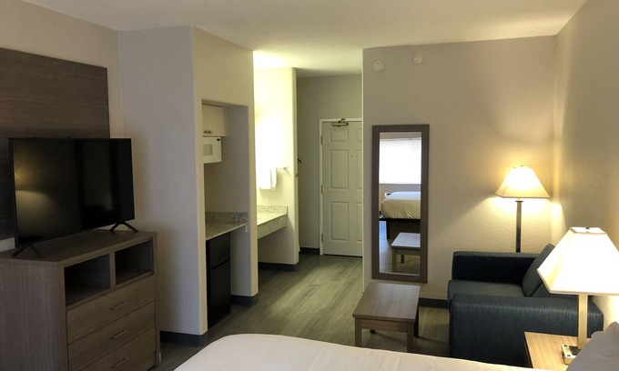 Centennial Hotel | GreenTree Inn Denver Tech Center