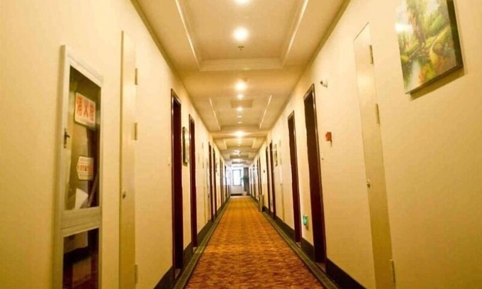 Kunshan Hotel | GreenTree Inn Suzhou Kunshan PL Xinxing Rd Express hotel