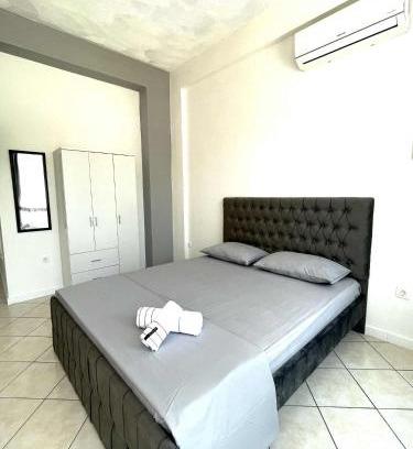 Didyma Apartment | Grey house