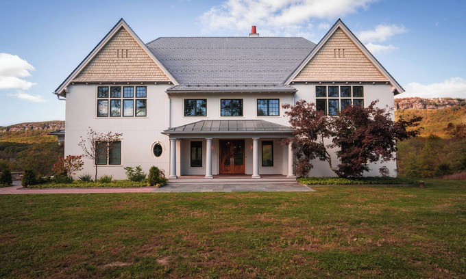 New Paltz House | Greycliff: Mohonk Preserve Getaway