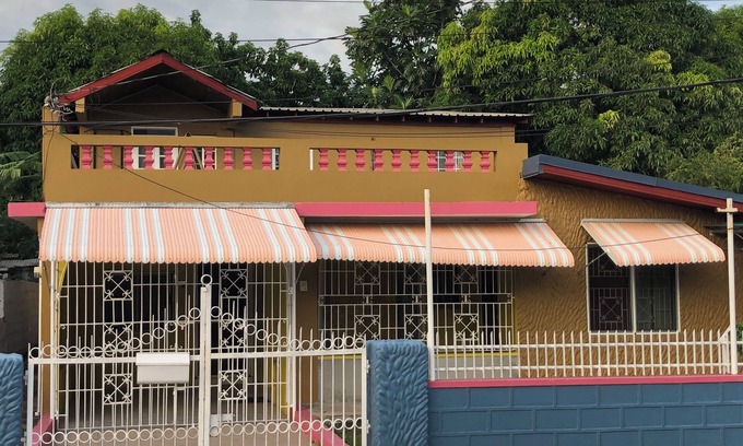 Portmore House | Greys Paradise Villas in lovely Portmore, Jamaica