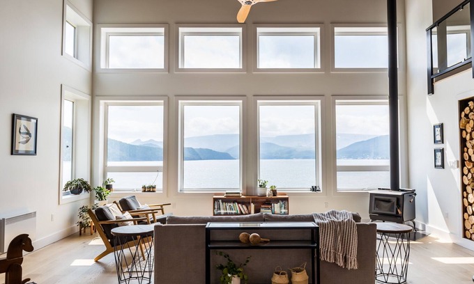 Norris Point House | Gros Morne's Finest & Most Unique Accommodation