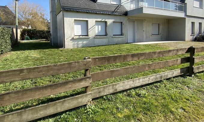 Saint-Gildas-de-Rhuys House | ground floor, quiet, 150m from the beach, disabled access