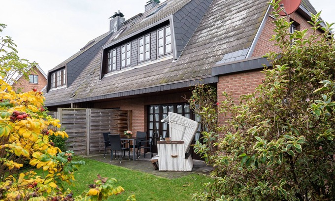 Westerland Apartment | Ground floor apartment in the house Mittelstr. 2-room apartment on approx. 50 m² for up to 4