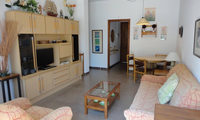 Torredembarra Apartment | Ground Floor Apartment 250m from Beach with Terrace in Torredembarra