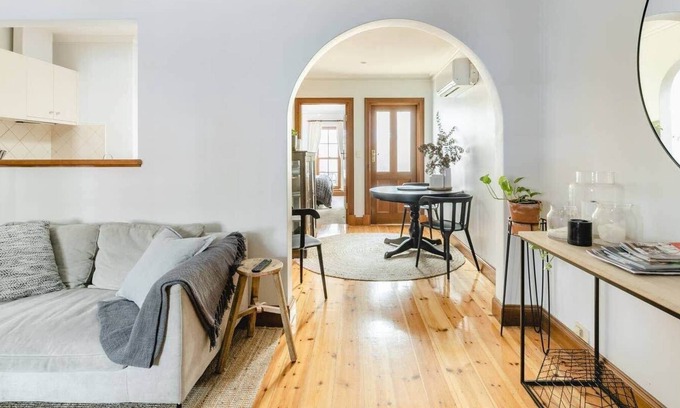 North Adelaide House | GRUMPY'S COTTAGE a renovated historic cottage