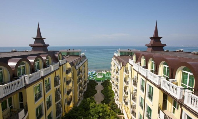 Elenite Apartment | GT Taliana Beach Residence