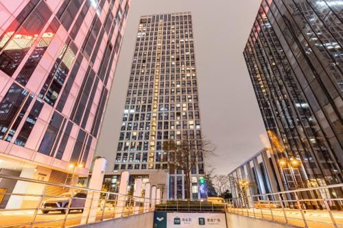 Haizhu Apartment | Guangzhou Xing Yi International Apartment - Poly World Branch
