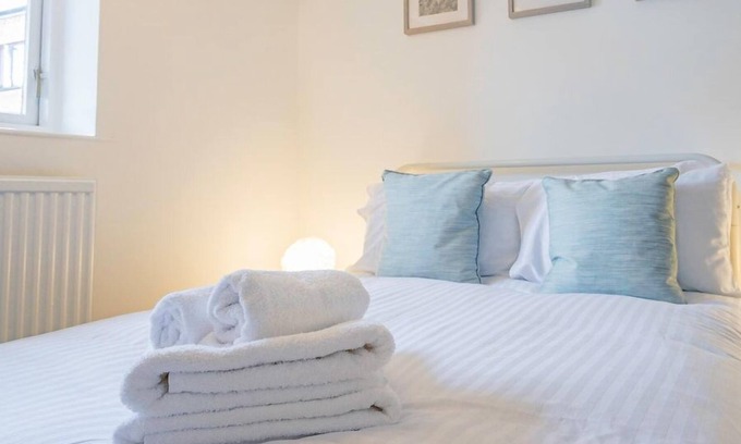 Worcester Apartment | Guest Homes | 2 Bed Apartment in Worcester