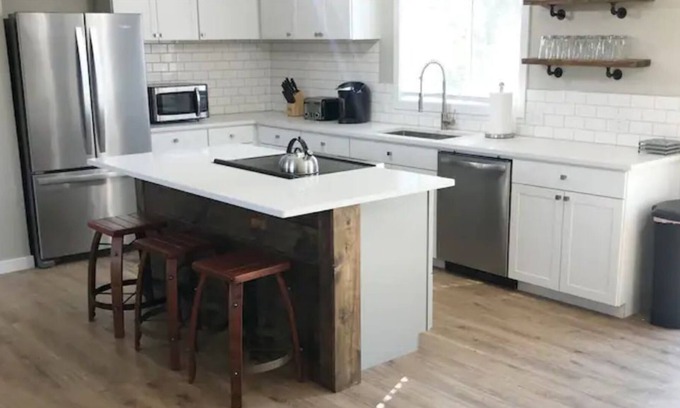 Benton City Cottage | Guest House At Muret-Gaston Winery