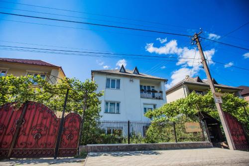 Transcarpathia House | Guest House in Drachino