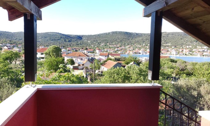 Vinisce House | Guest house Maslina
