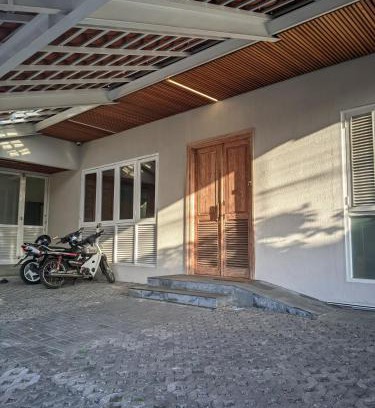 Central Yogyakarta House | Guest House Teras Djoyo