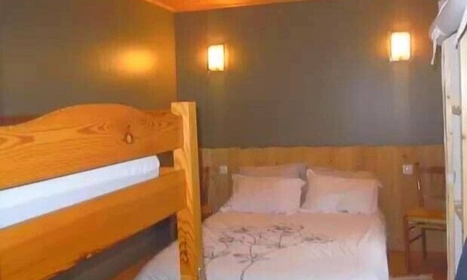 Pradelles House | Guest room for 2 to 4 people