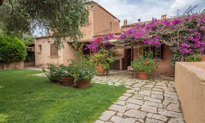Liscia di Vacca Apartment | GuestHost - Porto Cervo Liscia di Vacca Apartment