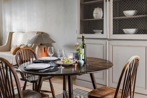 Historical Center Bruges House | Guesthouse Aubrey - Charming Cottage in the Heart of Bruges