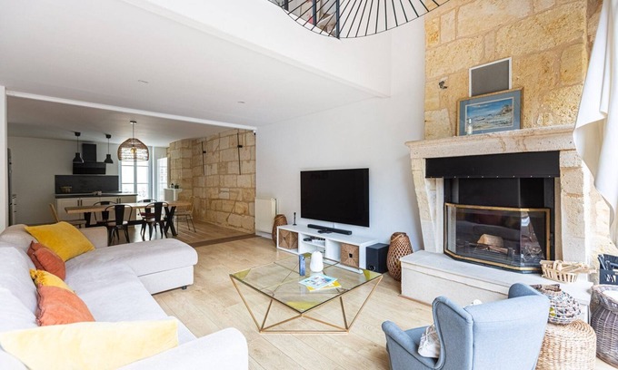 Chartrons Apartment | GuestReady - Beautiful flat in Chartrons for 8 pax
