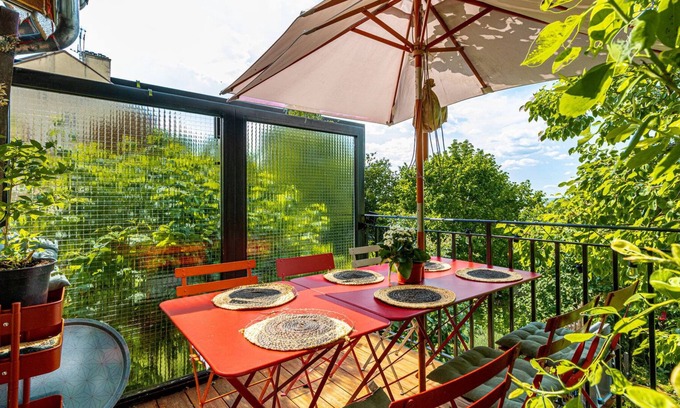 Pantin House | GuestReady - Idyllic oasis with garden near Paris