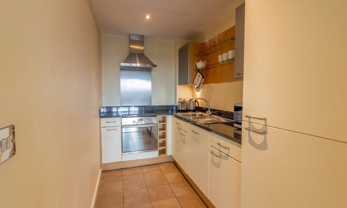 Ballsbridge Apartment | GuestReady - Luminous Elegance in Barrow Street