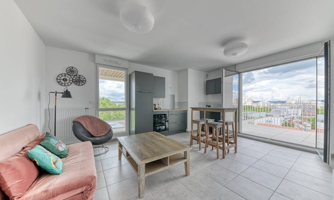 Ferrandiere - Maisons Neuves Apartment | GuestReady - Macaron delight in Villeurbanne