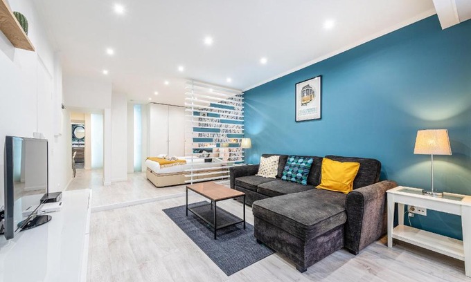 Sao Cristovao e Sao Lourenco Apartment | GuestReady - Madalena Charming Long Studio