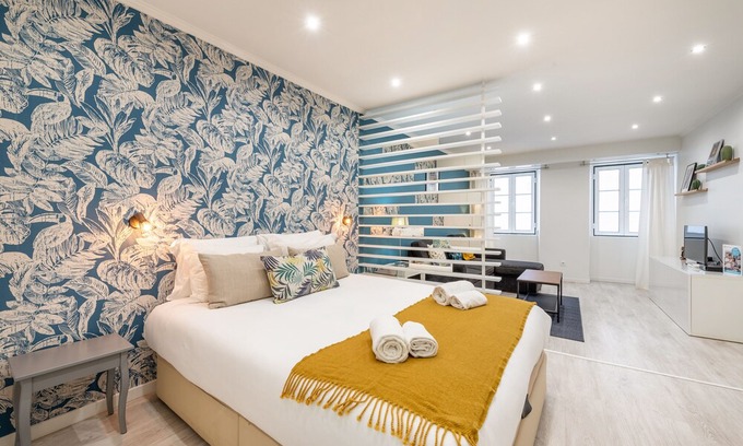 Sao Cristovao e Sao Lourenco Apartment | GuestReady - Madalena Charming Long Studio
