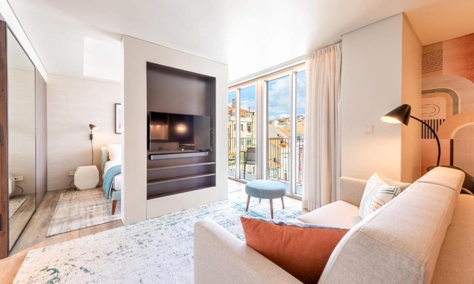 Misericordia Apartment | GuestReady - Midcentury Studio with Balcony in Santos 401
