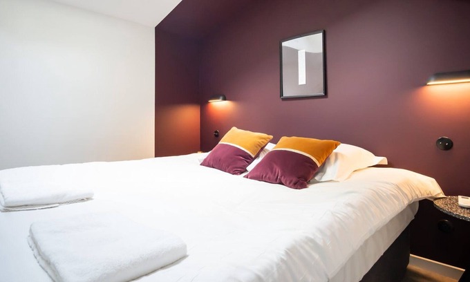 Poincare - Foch - Anatole France - Croix de Bourgogne Apartment | GuestReady - Ray of sunshine in the city centre