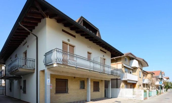 Lignano Sabbiadoro Apartment | Guglielmo e Anna by Interhome
