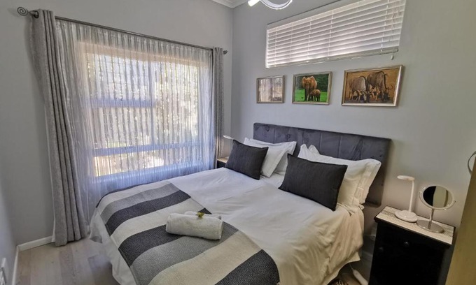 Kenridge Apartment | Guinea Fowl Self Catering