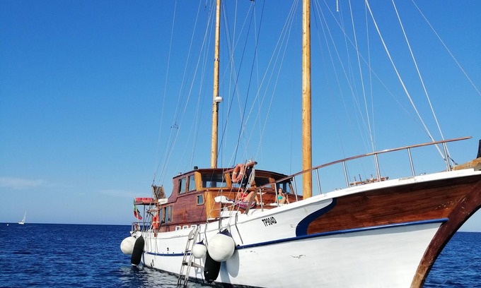 Trapani City Centre Boat Rental | Gulet cruises in the Mediterranean - Liveaboard & Diving Safari by motorsailer.