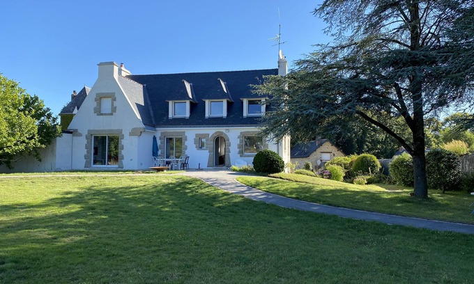 Arradon House | Gulf of Morbihan sea and countryside