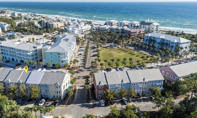 Gulf Place Condo | Gulf Place - Namastay 30A Stylish condo with deeded beach access!